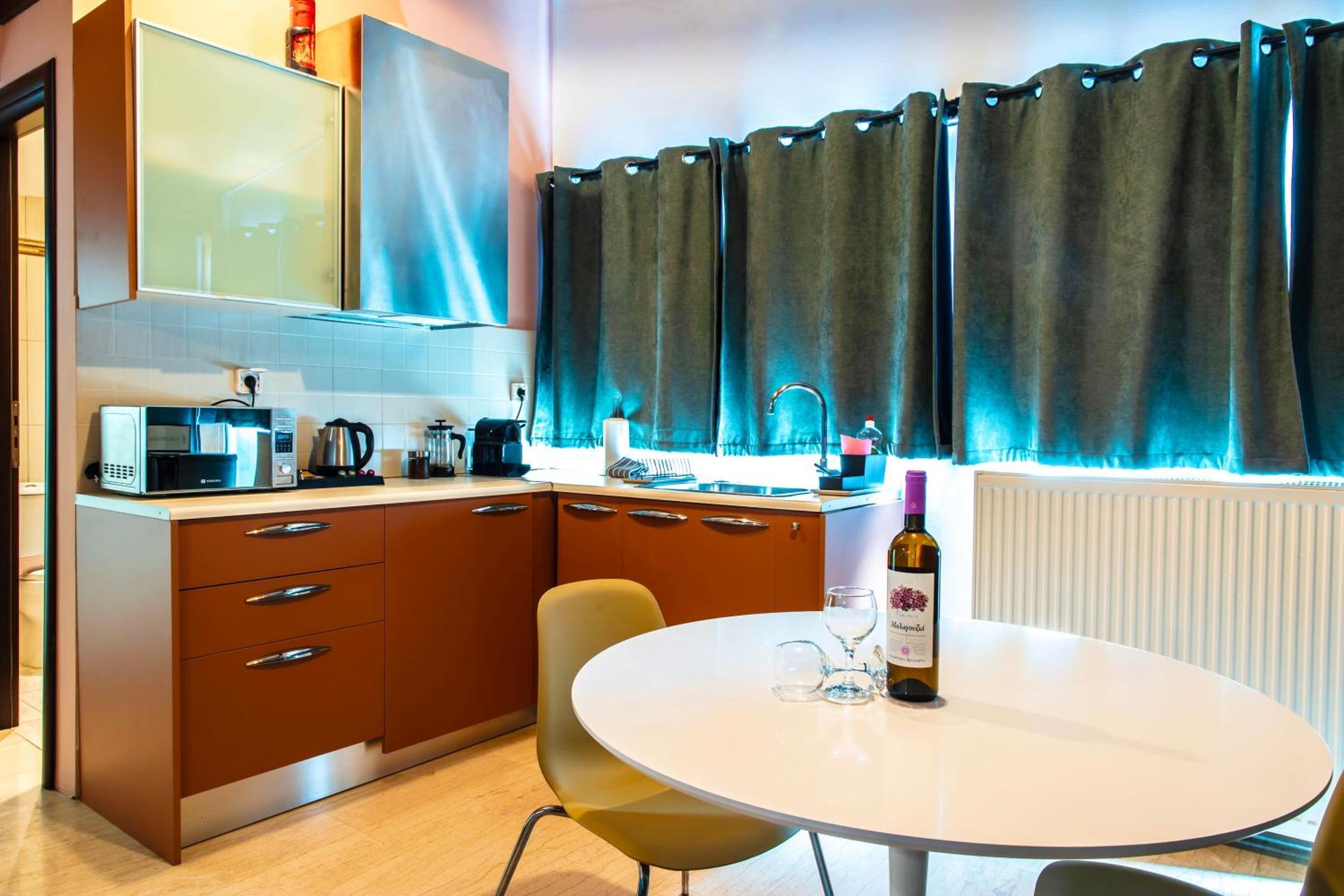 Lis153 By Smart Cozy Suites - Top Floors With Amazing City View - Available 24Hr Atena Exterior foto