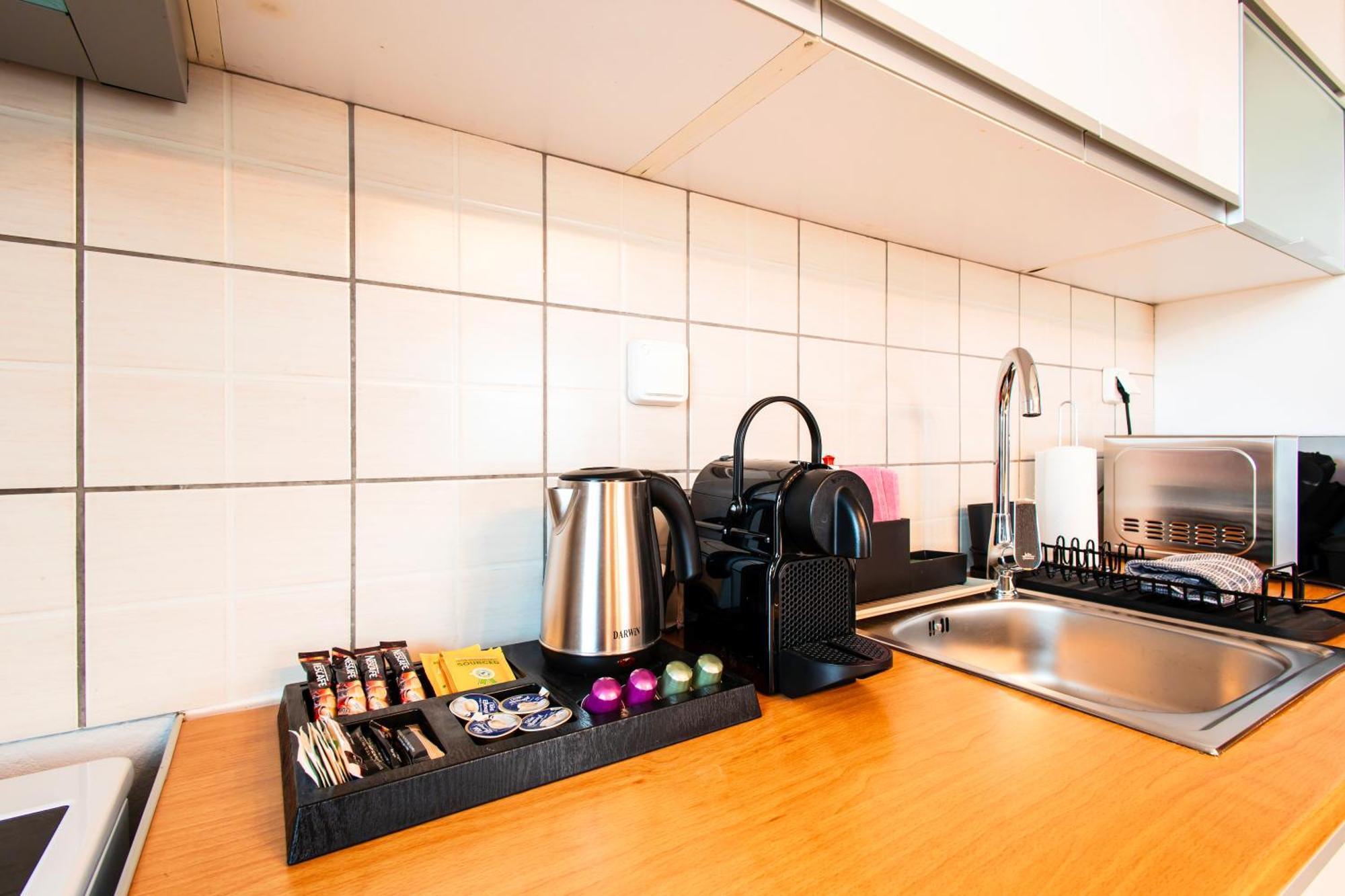 Lis153 By Smart Cozy Suites - Top Floors With Amazing City View - Available 24Hr Atena Exterior foto